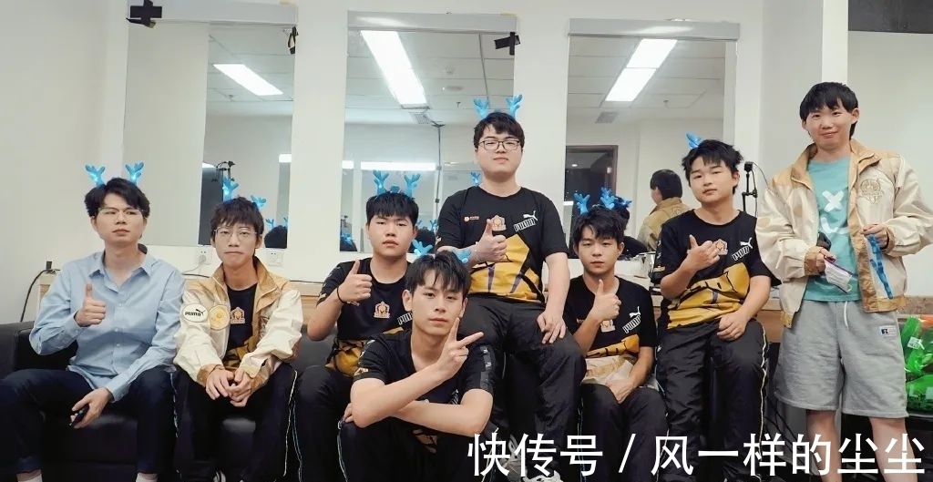 继续扩展这 继续扩展这