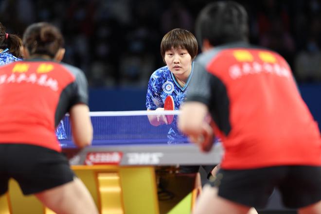 直塞与肋部 直塞与肋部